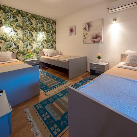 Huzur Apartment *